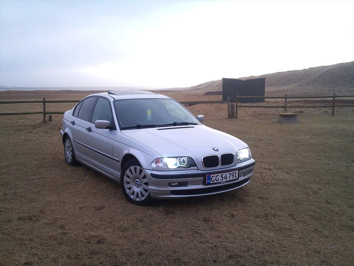 BMW e46 320d Totalskadet billede 7
