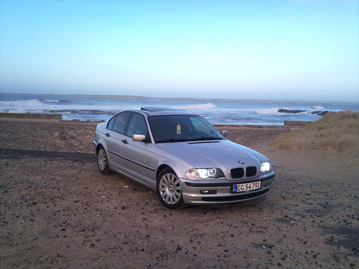 BMW e46 320d Totalskadet billede 8