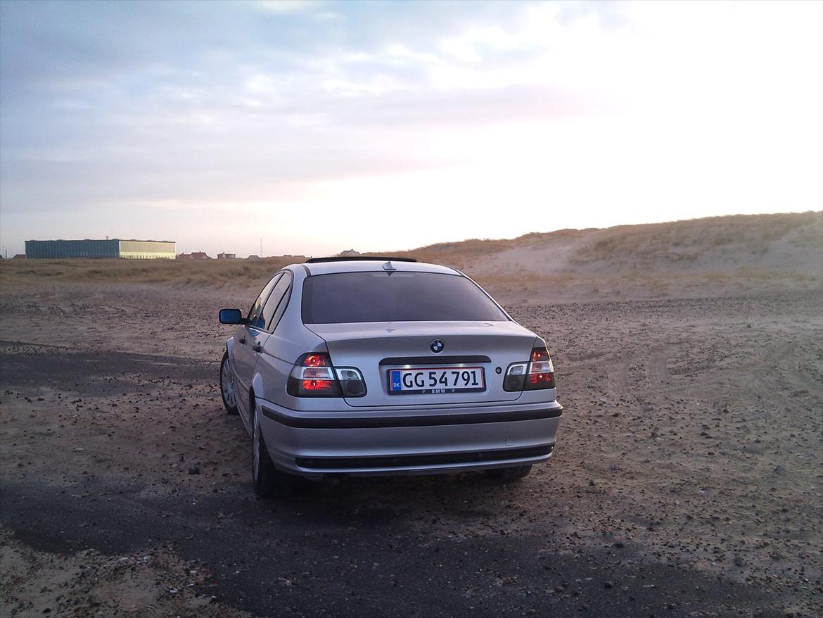 BMW e46 320d Totalskadet billede 11