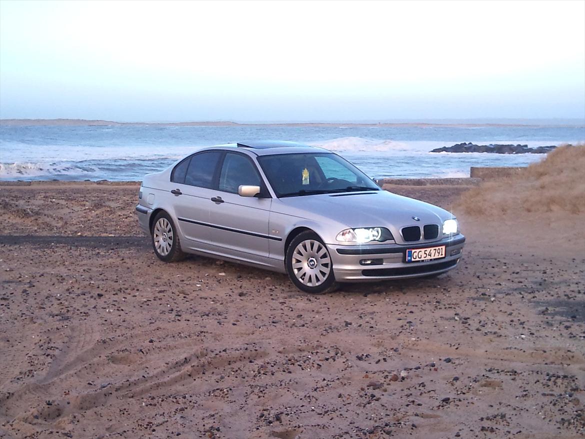 BMW e46 320d Totalskadet billede 12