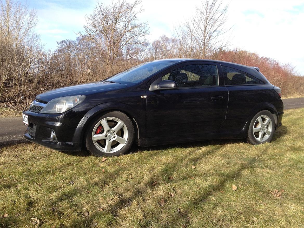 Opel Astra GTC TURBO billede 2