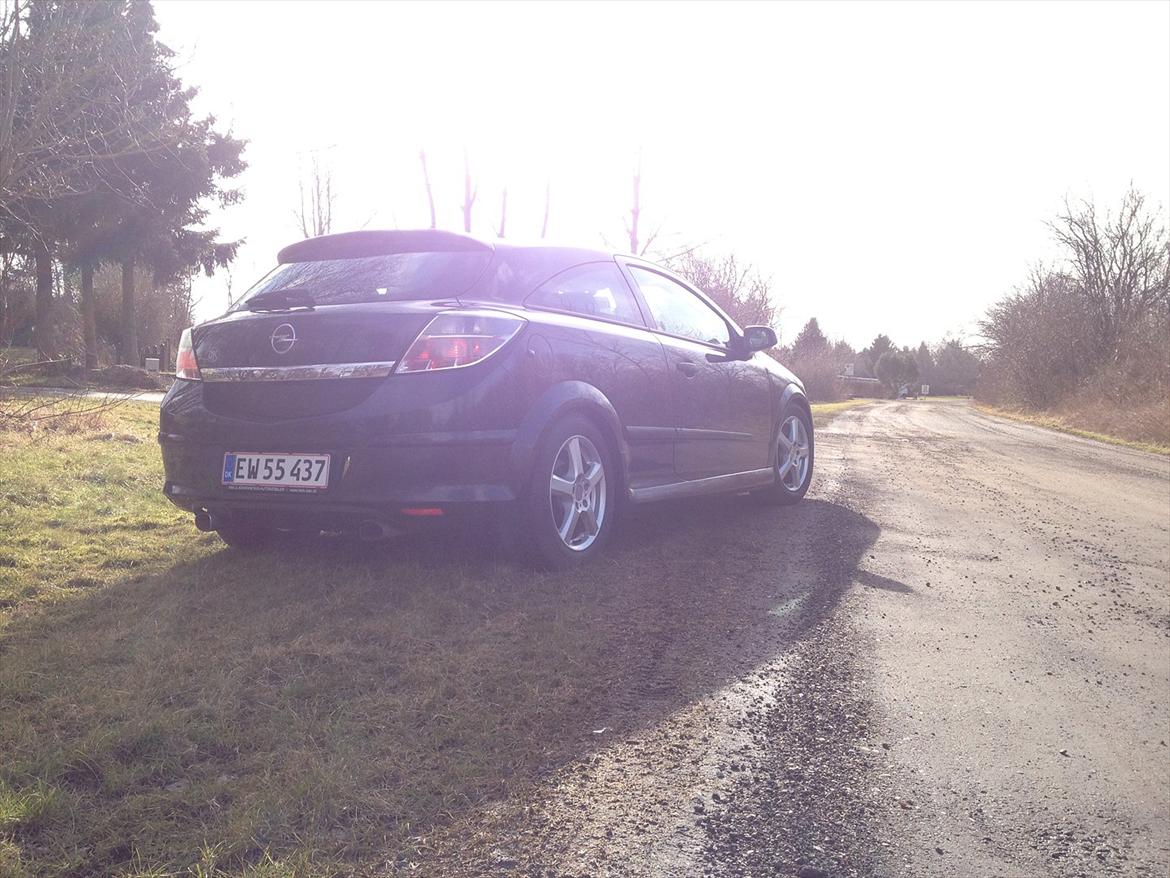 Opel Astra GTC TURBO billede 4