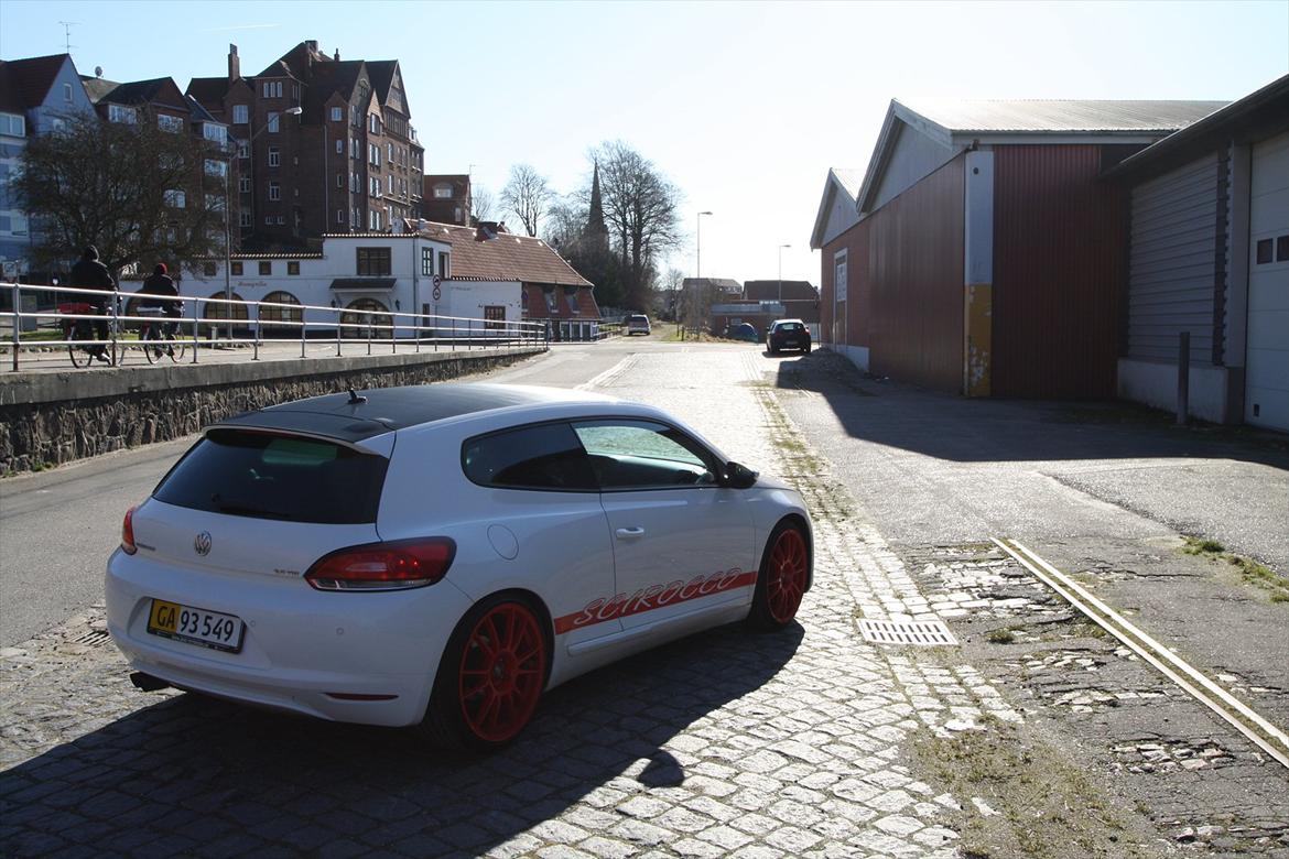 VW Scirocco 2,0 TDI DSG F1 Sport billede 2