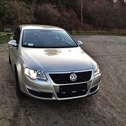 VW PASSAT (SOLGT)