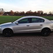 VW PASSAT (SOLGT)