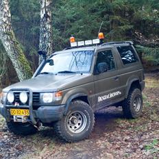 Mitsubishi  Pajero 2,5 TD GL pick-up