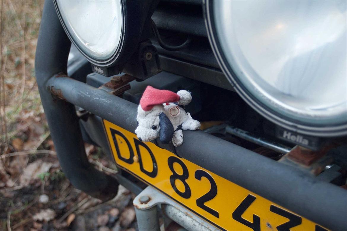 Mitsubishi  Pajero 2,5 TD GL pick-up - Mascotten.. hvis man trykker den på maven siger den "Merry Christmas Vuf! Vuf!.. " billede 7