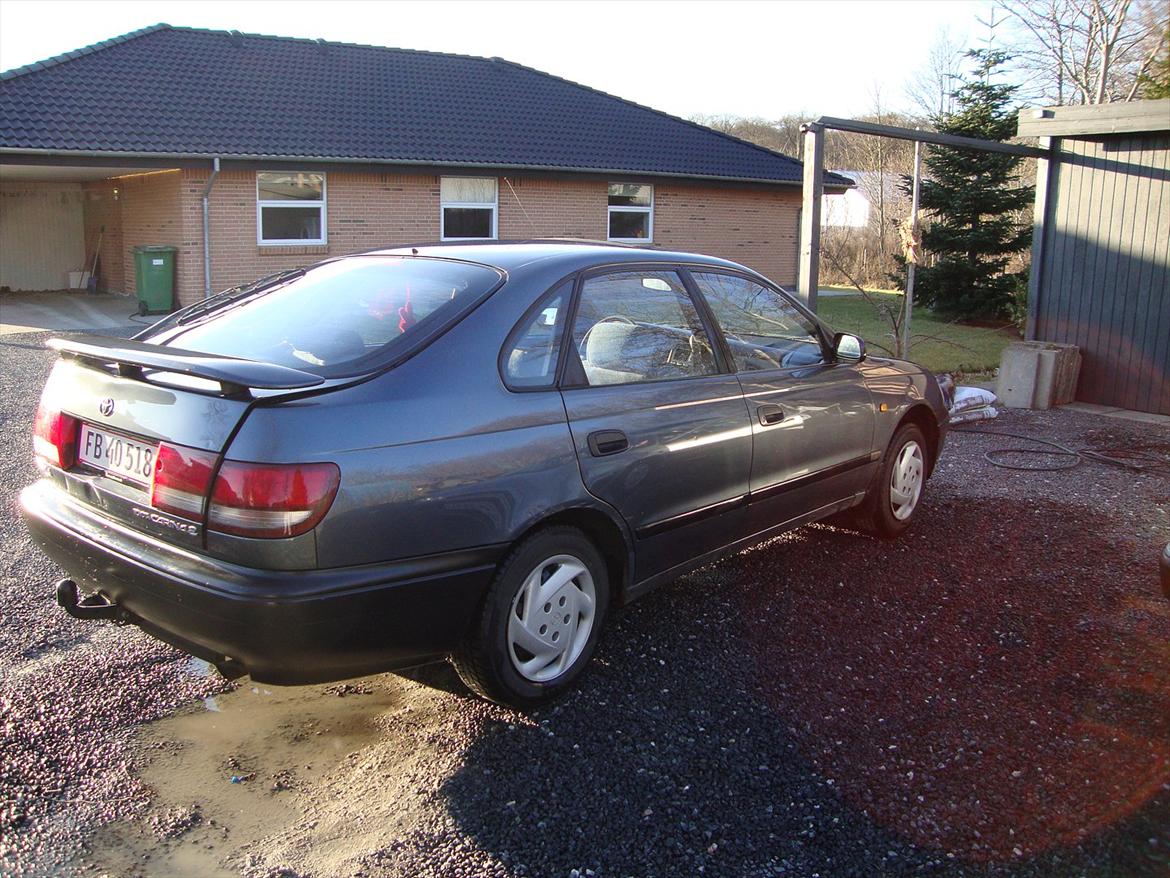 Toyota Carina E *SOLGT* billede 6
