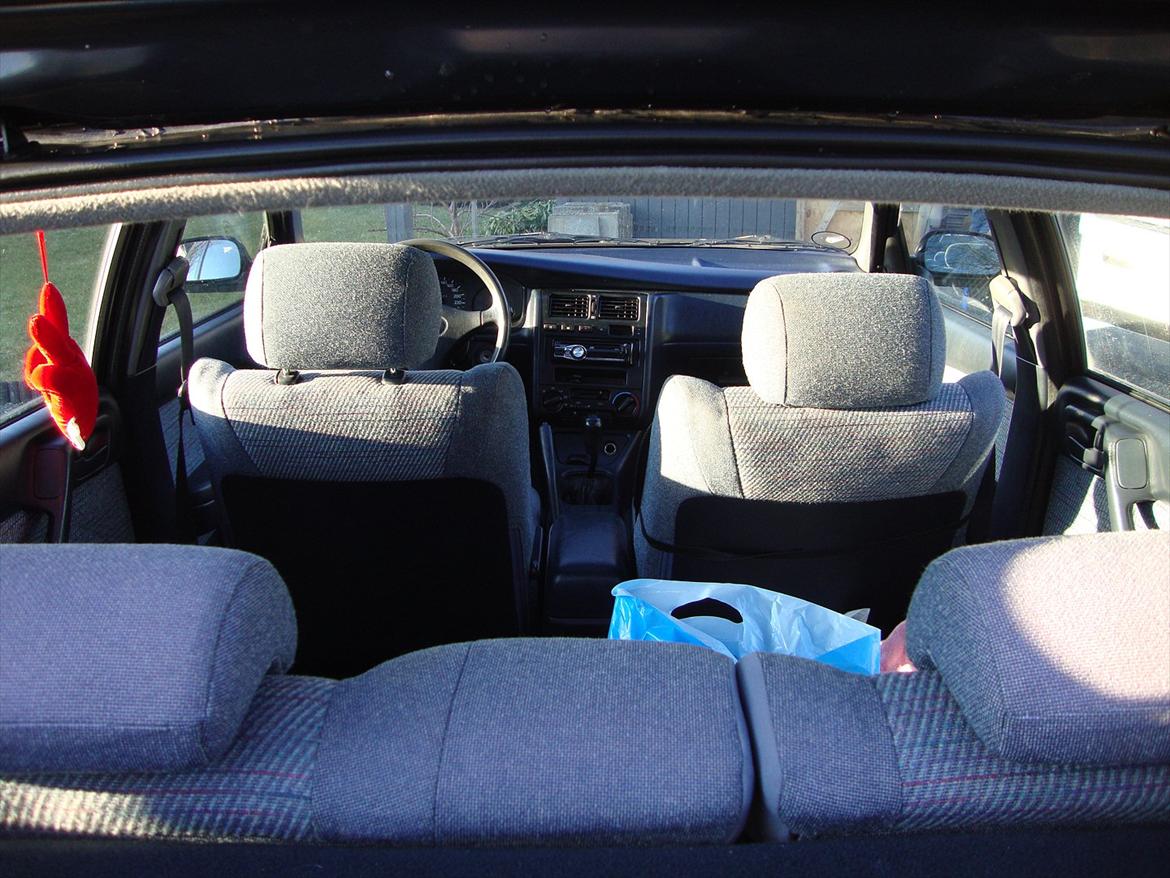 Toyota Carina E *SOLGT* billede 13