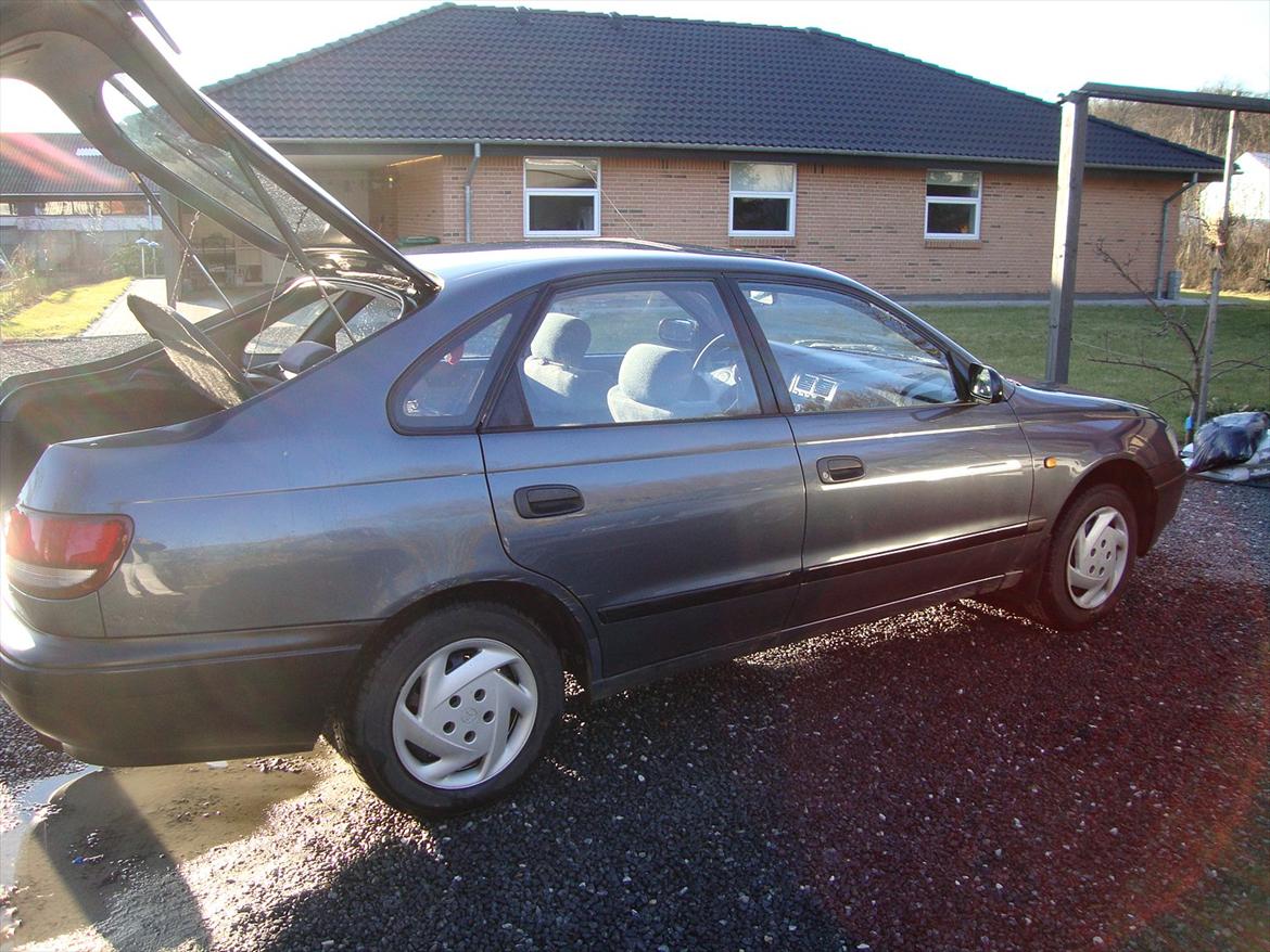 Toyota Carina E *SOLGT* billede 16