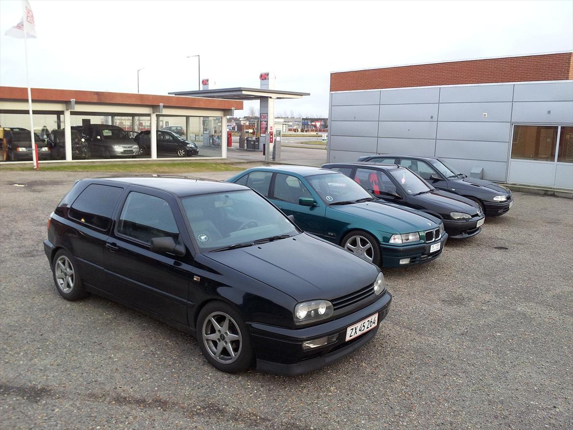 BMW E36 325i Aut - Og her er Nicolais Golf 3 GTI også Med kompresser.  billede 8