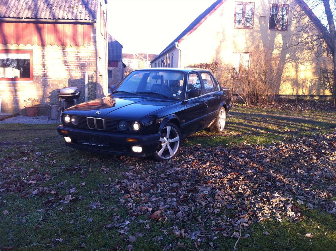 BMW E30 316i  billede 1
