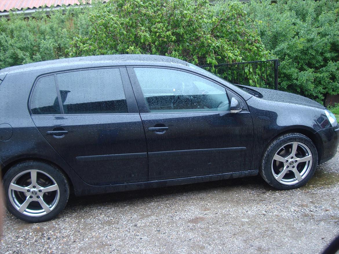 VW Golf 5 (totalskadet) billede 11