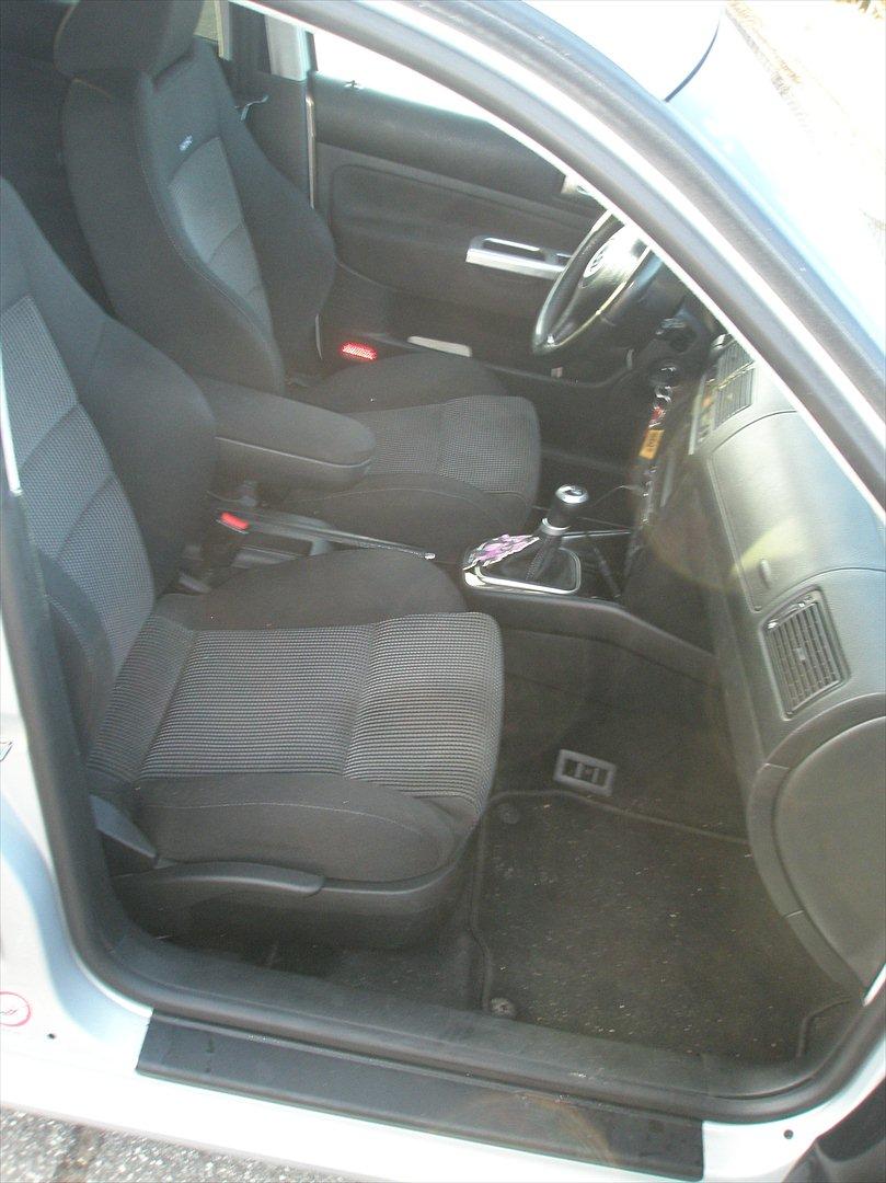 VW Golf IV ( SOLGT) billede 16