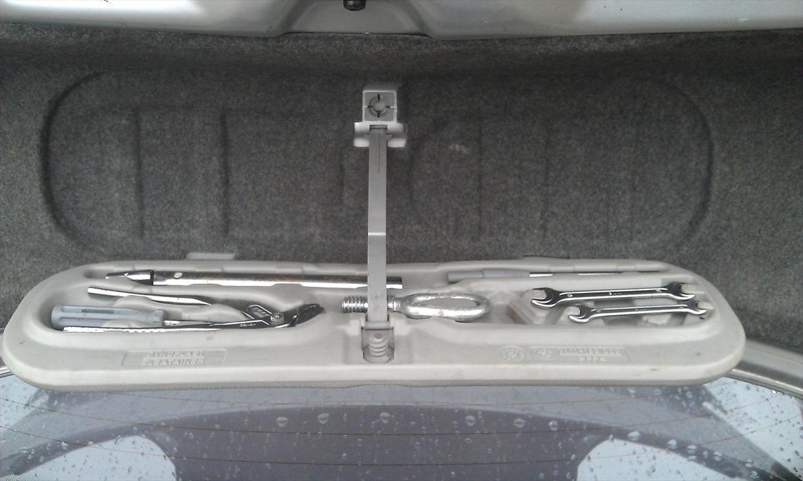 BMW 320i coupe  Solgt billede 9