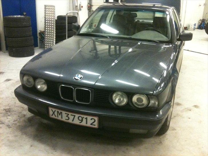 BMW E34 525i aut. - Så kom der nye hvide blink på :-) billede 16