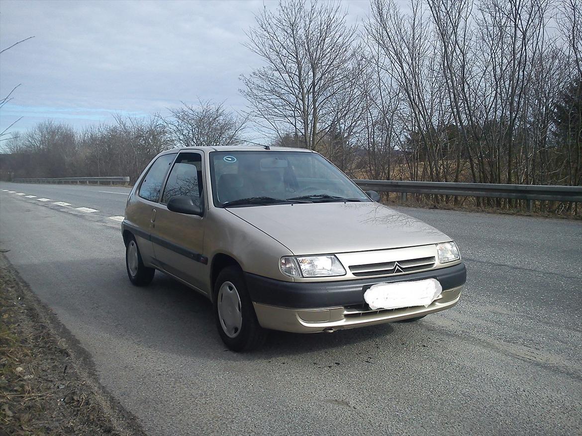 Citroën Saxo 1.4i *Solgt* billede 1