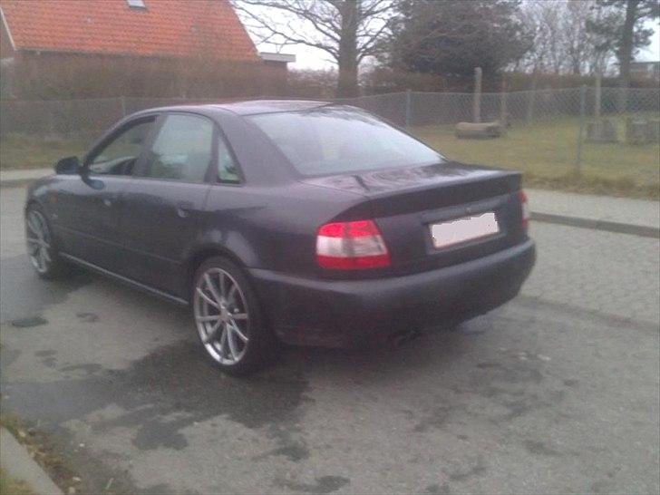 Audi A4 1.8 20VT billede 1