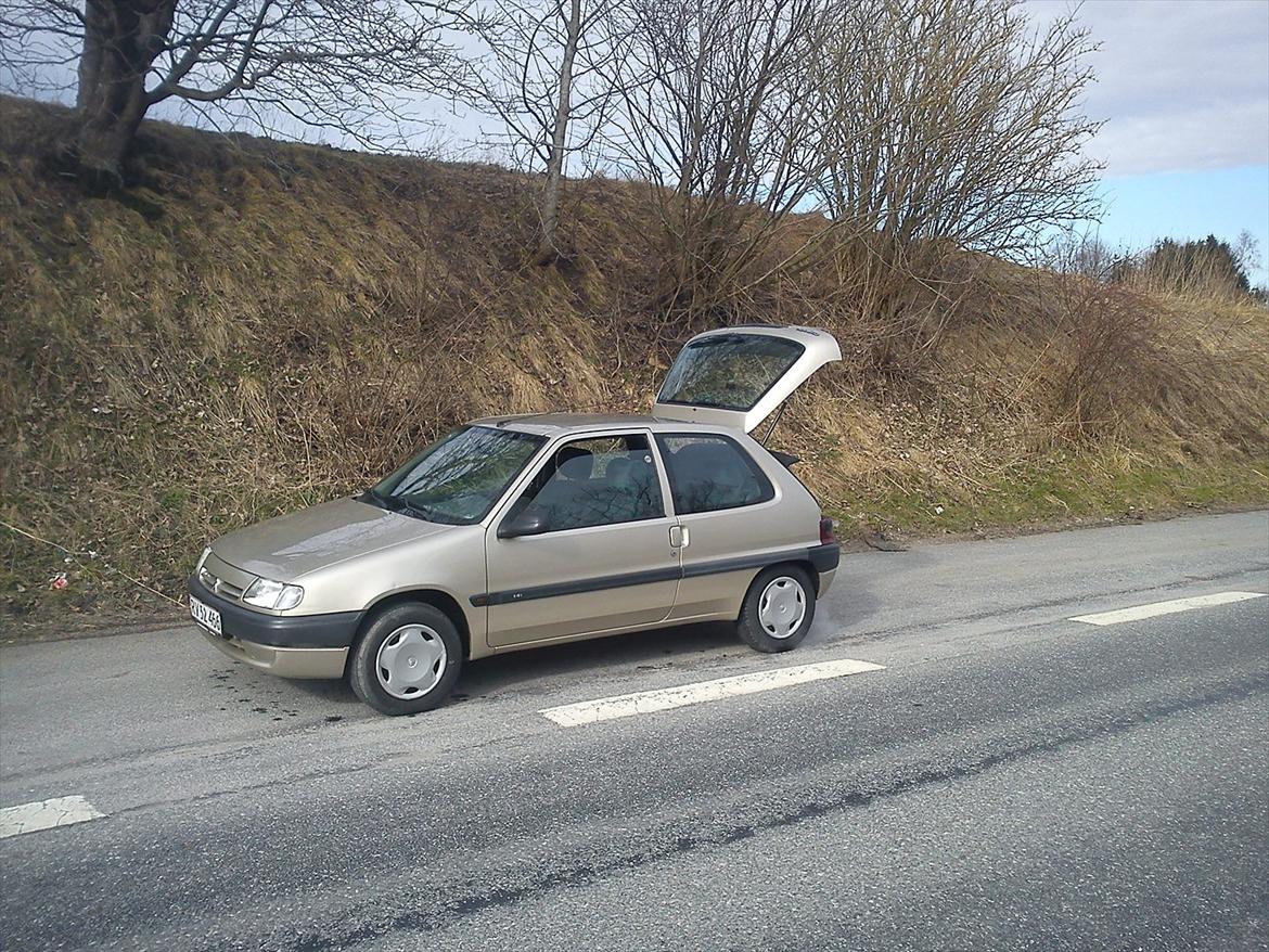 Citroën Saxo 1.4i *Solgt* billede 5