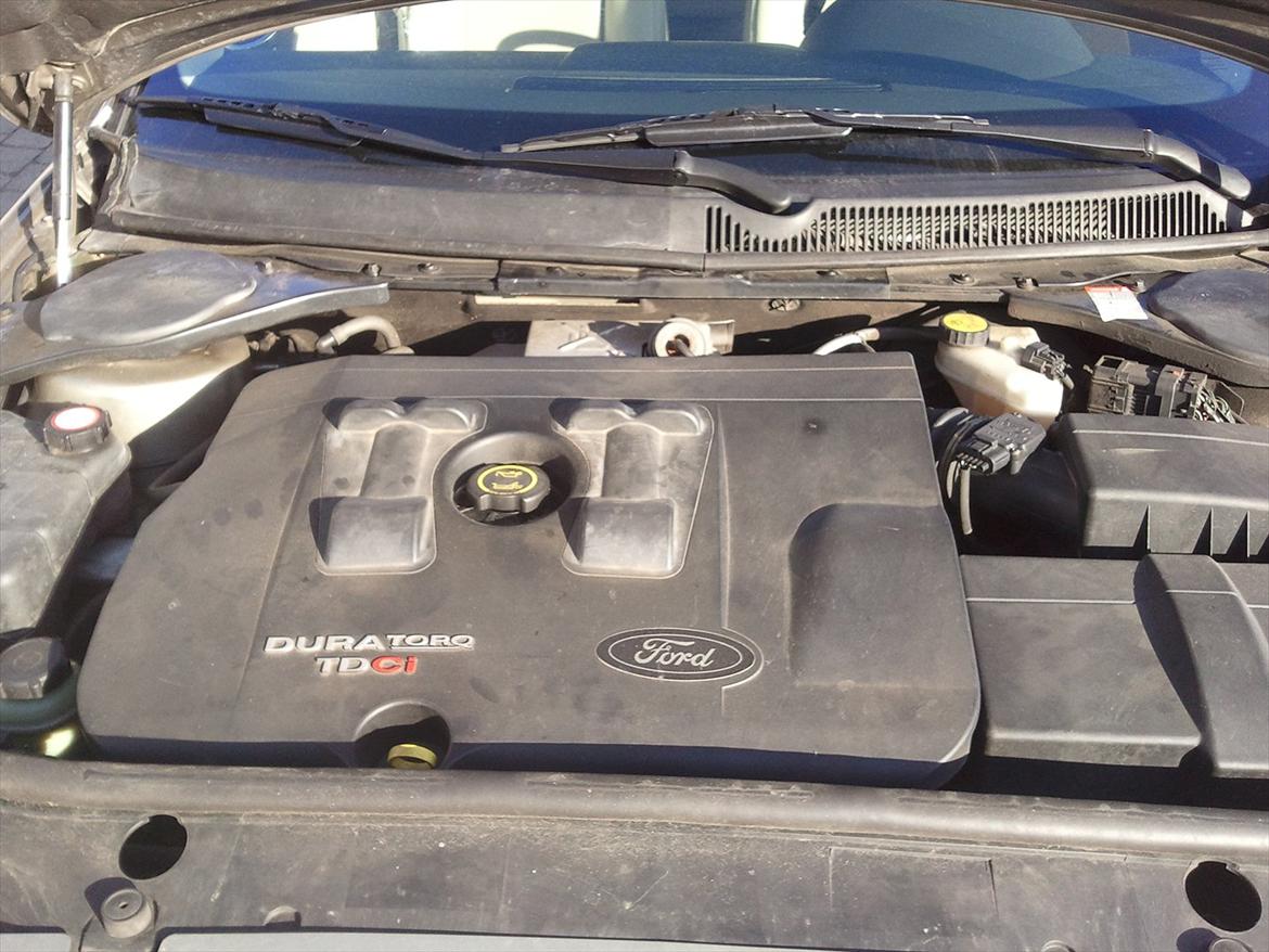 Ford Mondeo 2.0 tdci stc. ghia billede 18