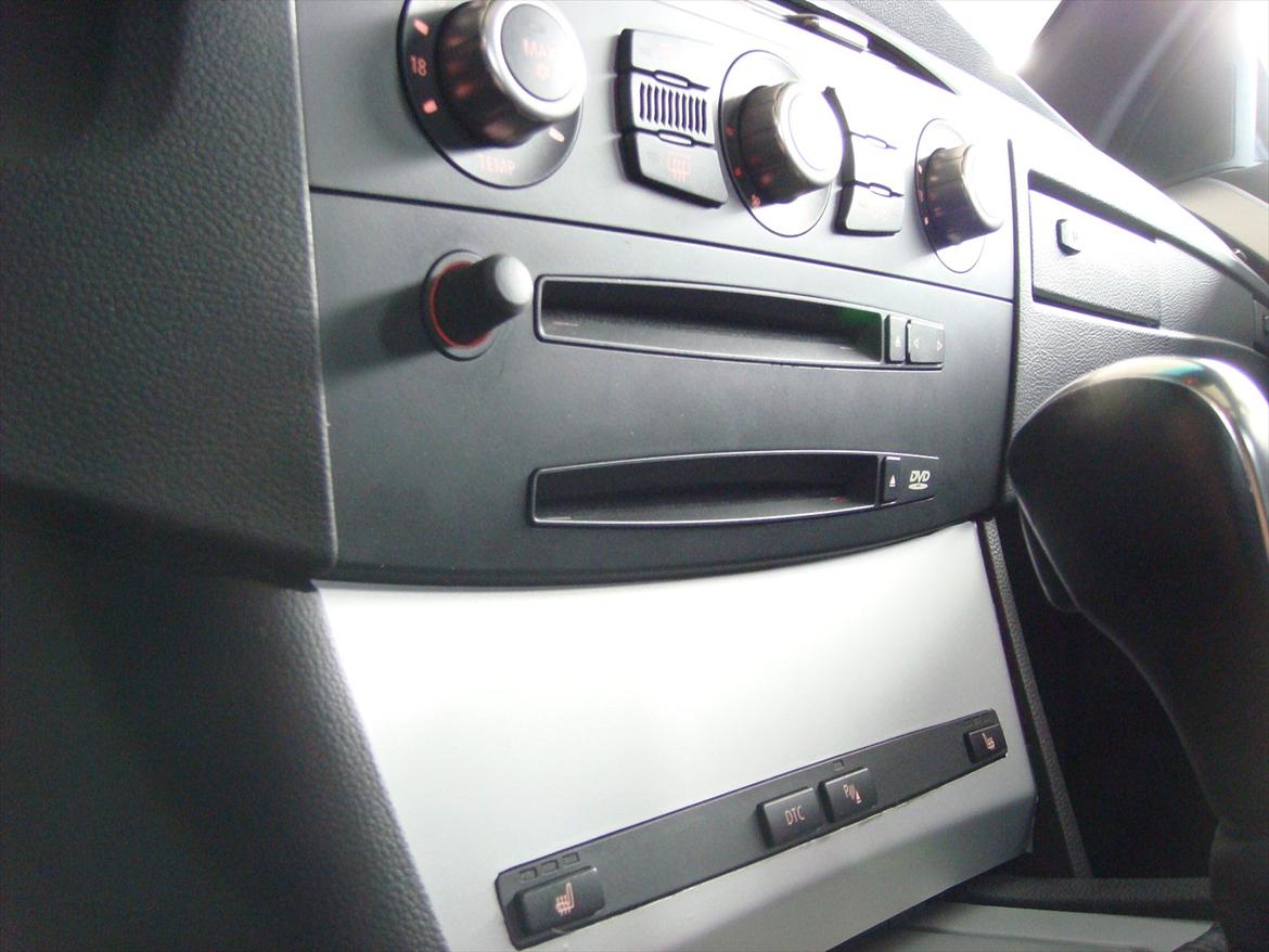 BMW  BMW E61 525D SOLGT billede 10