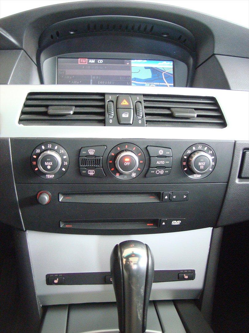 BMW  BMW E61 525D SOLGT billede 12