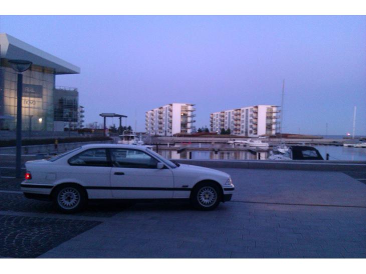 BMW E36 320I - SOLGT billede 1