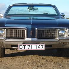 Oldsmobile cuttlas supreme