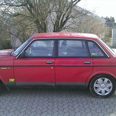 Volvo 240 GL 2.3 