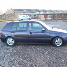 VW Golf 1,6 solgt 