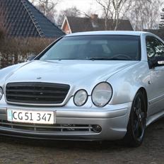 Mercedes Benz clk 320 AMG style