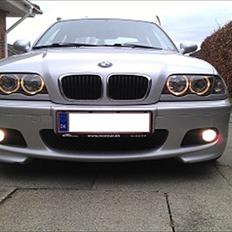 BMW 328i