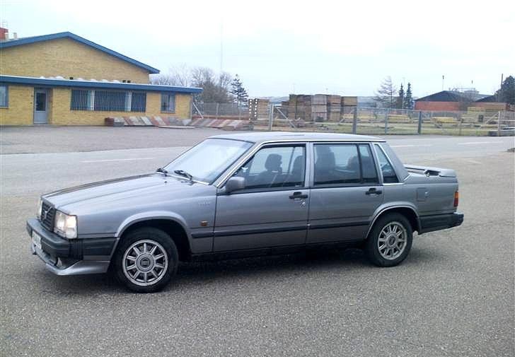 Volvo 760 GLE V8-SOLGT! - Som den så ud sidst jeg havde den i 2007. billede 1