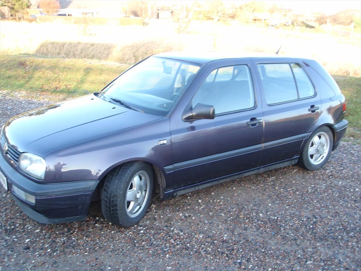 VW Golf 1,6 solgt  billede 10