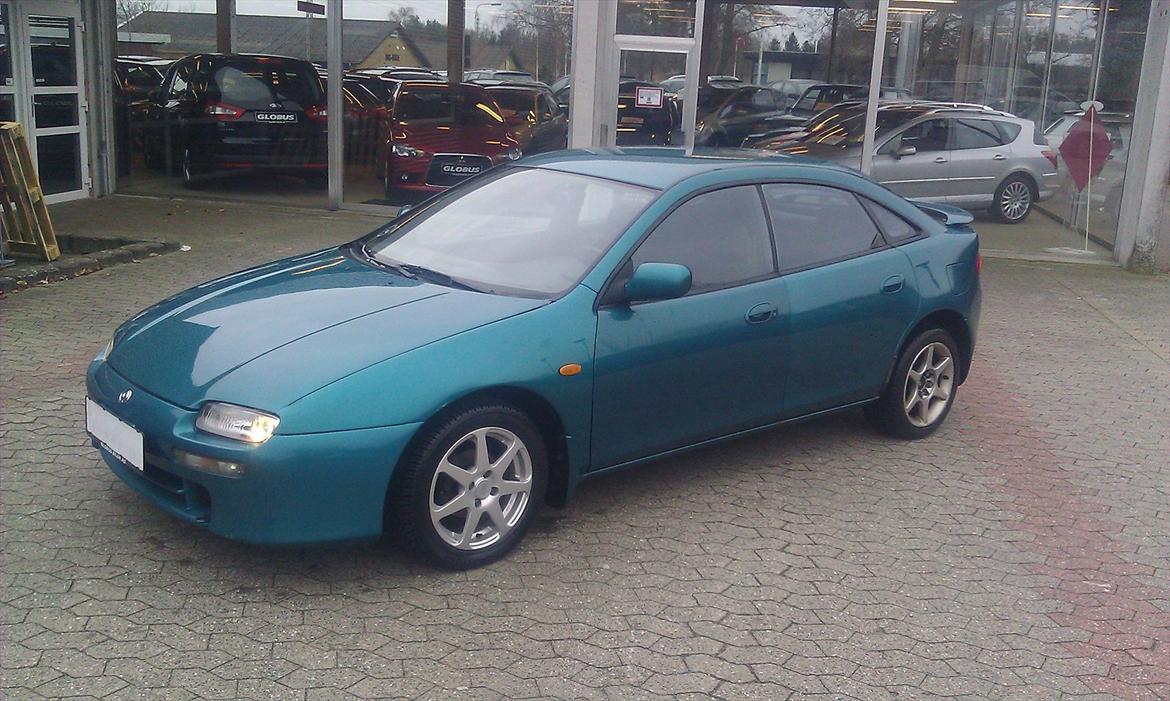Mazda 323F BA GLX billede 6