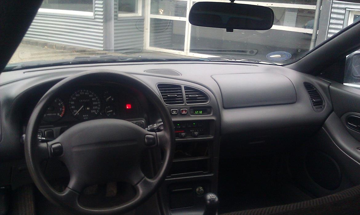 Mazda 323F BA GLX billede 7