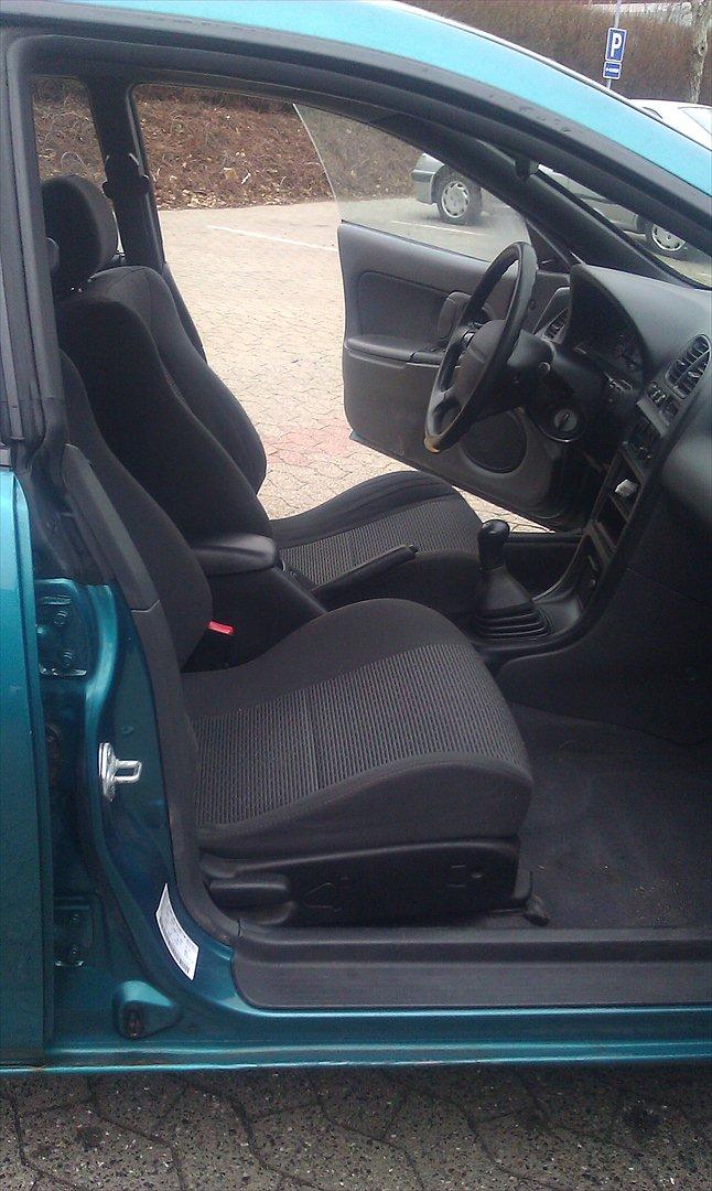 Mazda 323F BA GLX billede 8