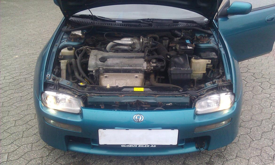 Mazda 323F BA GLX billede 9
