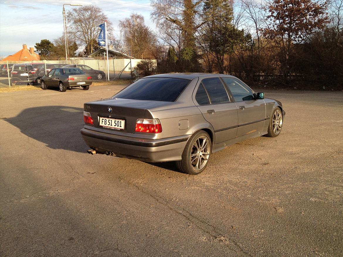 BMW e36 325i SOlGT billede 9