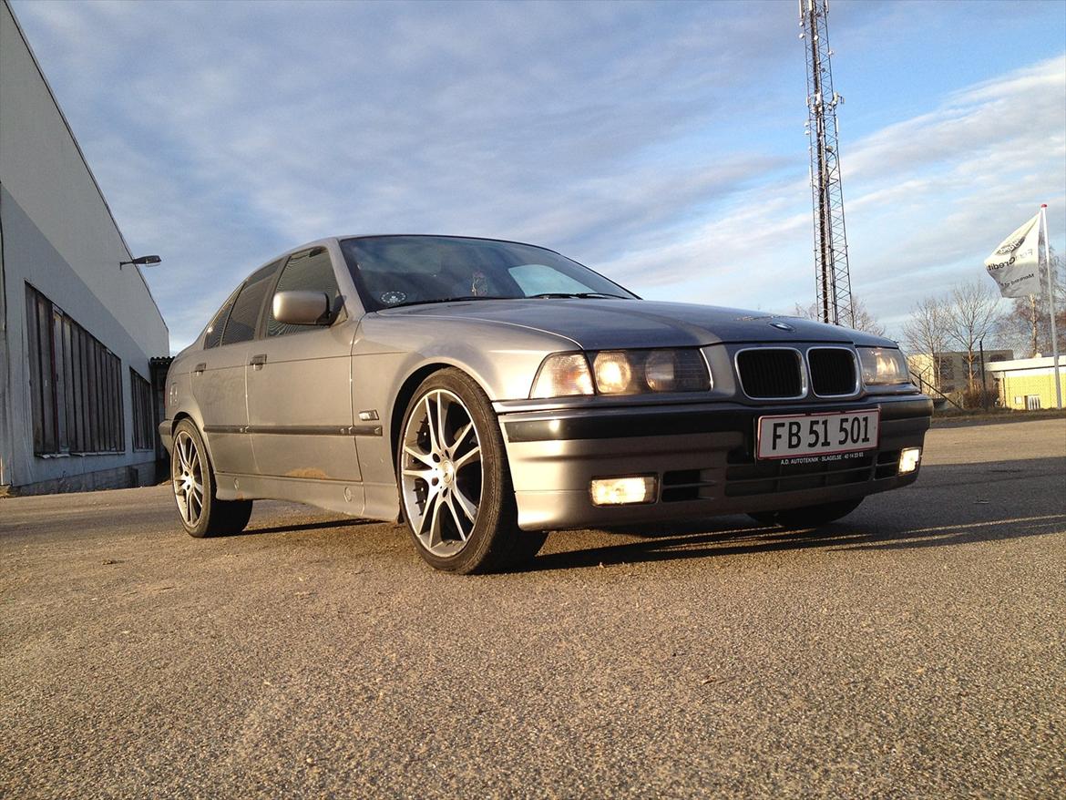 BMW e36 325i SOlGT billede 13
