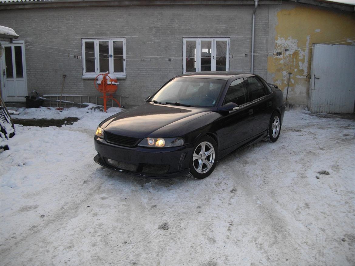 Opel Vectra B R.I.P totalskadet billede 1