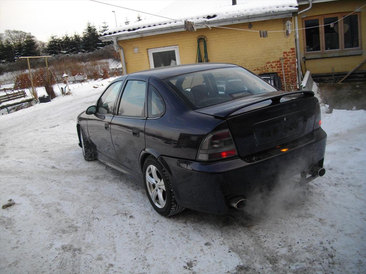 Opel Vectra B R.I.P totalskadet billede 4