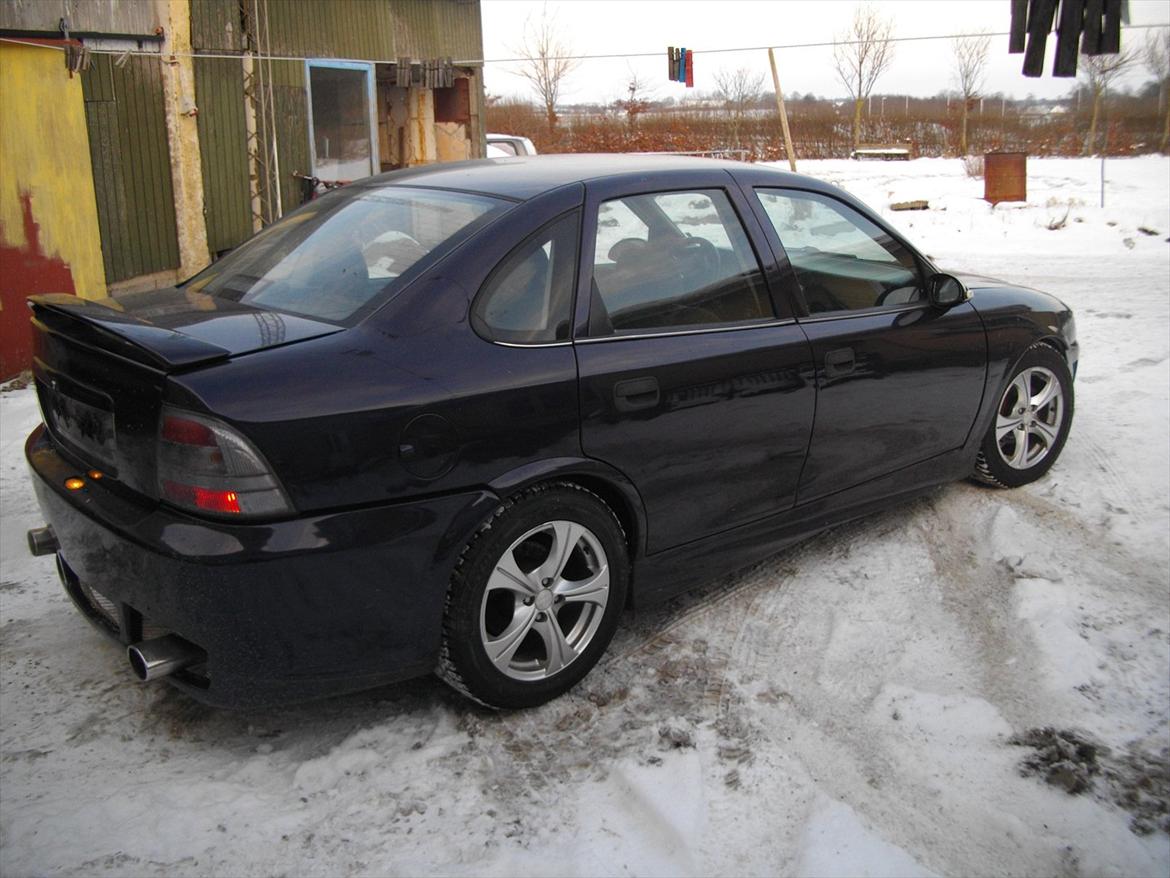 Opel Vectra B R.I.P totalskadet billede 5