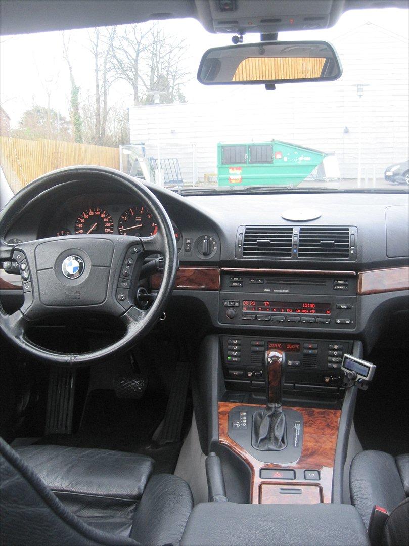 BMW 523i touring steptronic - SOLGT billede 3