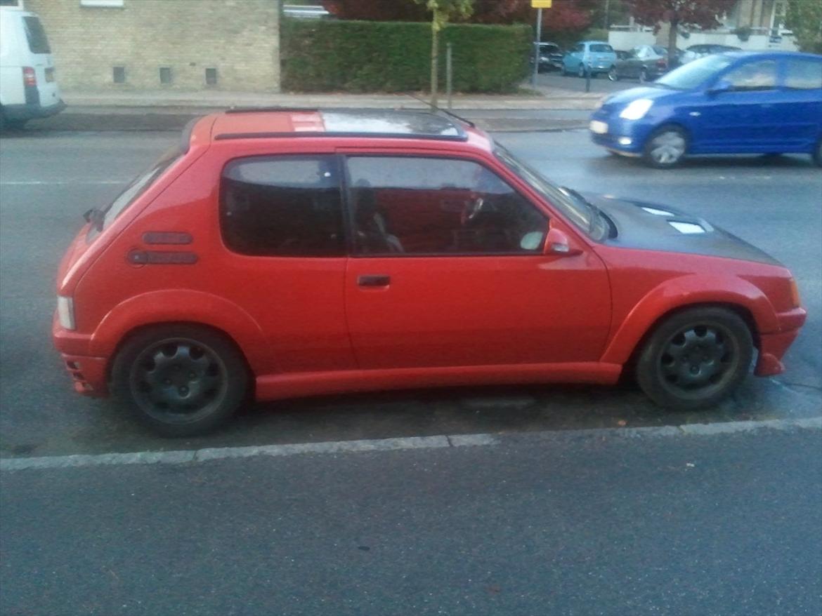 Peugeot 205 1,9 gti   billede 3