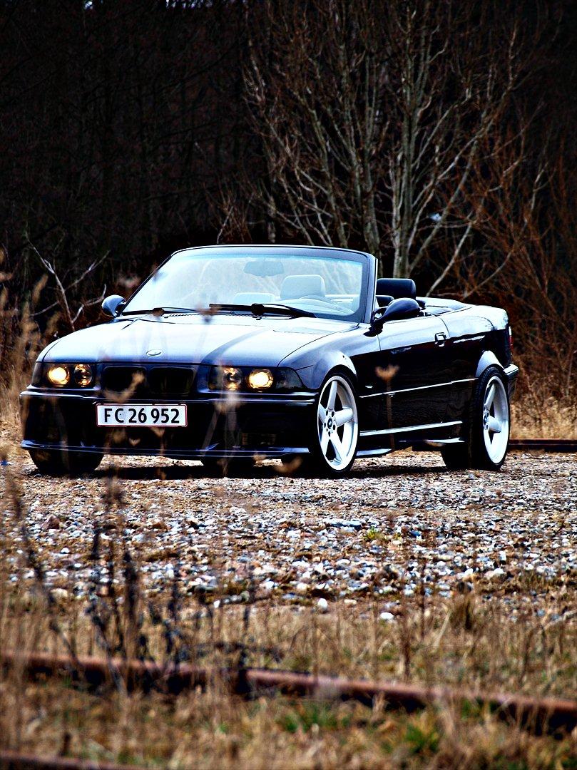 BMW E36 Cabriolet (solgt) - Location: Horsens, Nedlagt DSB areal.
Foto og redigering: Mathias Have billede 10