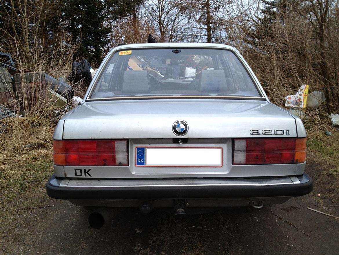 BMW E30 320i billede 6