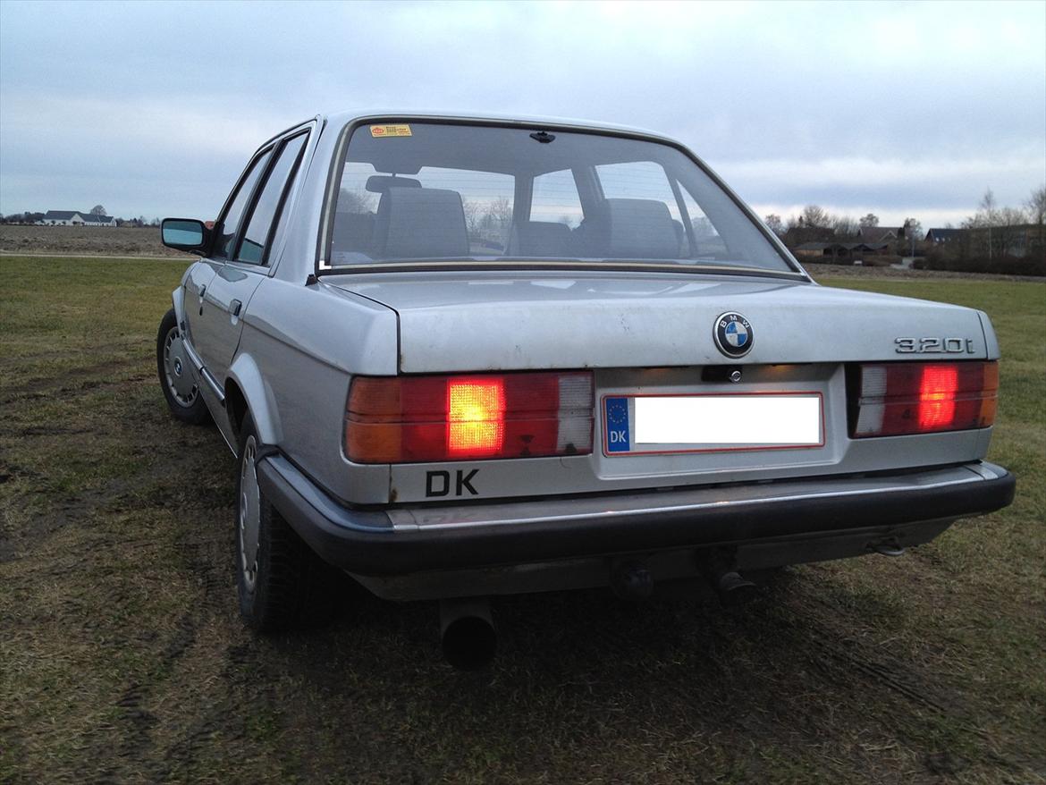 BMW E30 320i billede 12