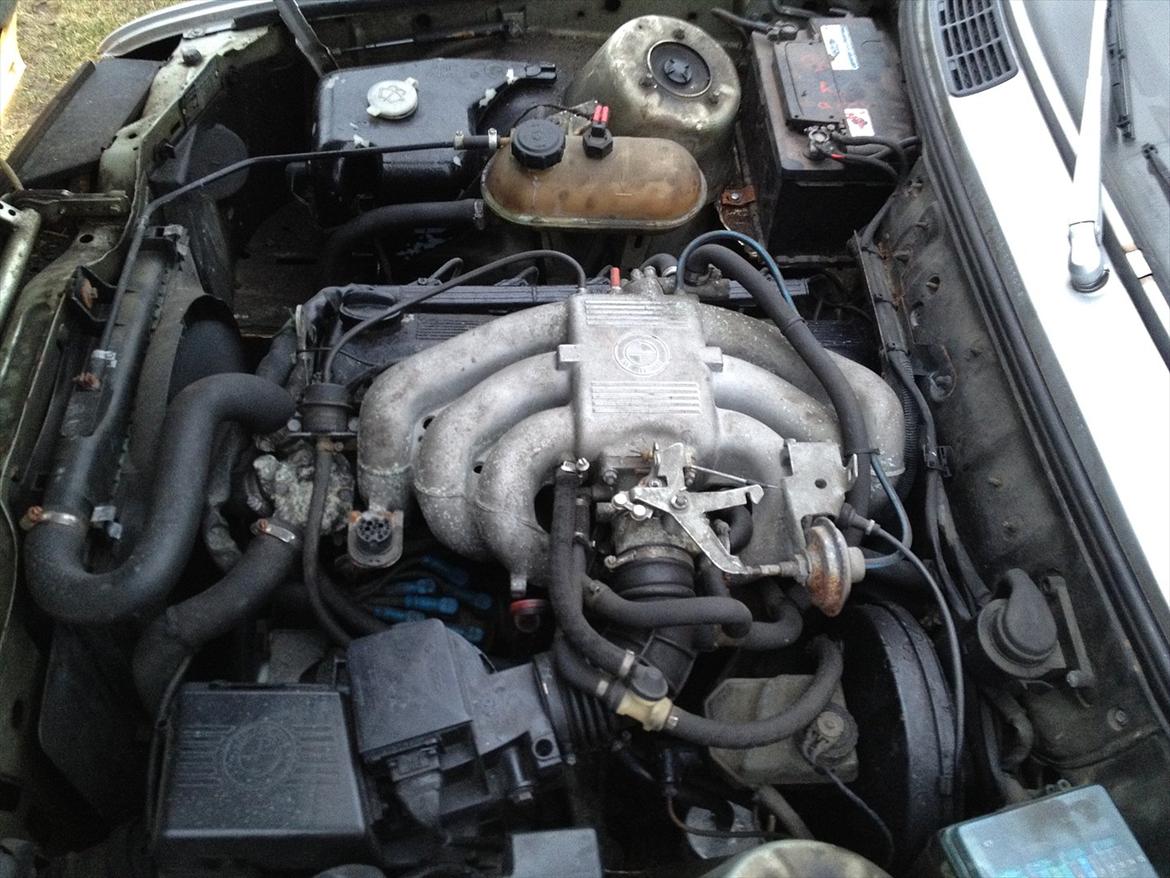 BMW E30 320i billede 16