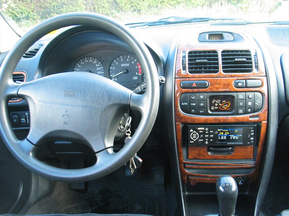 Mitsubishi Carisma 1.8 GDI LS 5d. billede 2